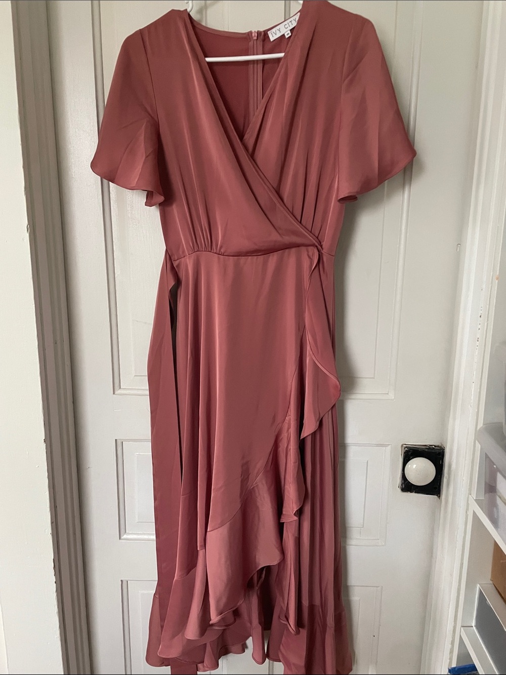 Ivy City Mauve Satin wrap midi dress xs
